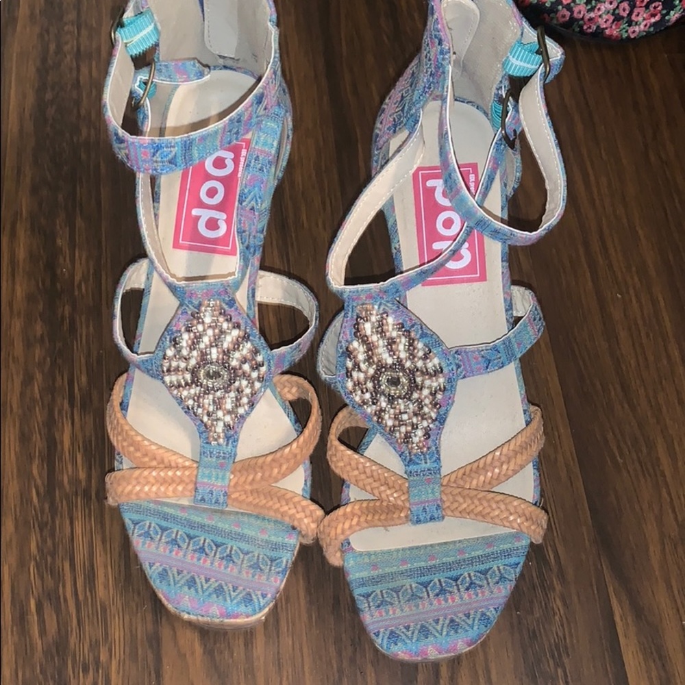 EDL presents POP wedges in stardust